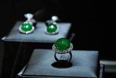 璀璨盛事 第十四屆呼和浩特珠寶玉石首飾展盛大開幕，時尚與美妝共舞